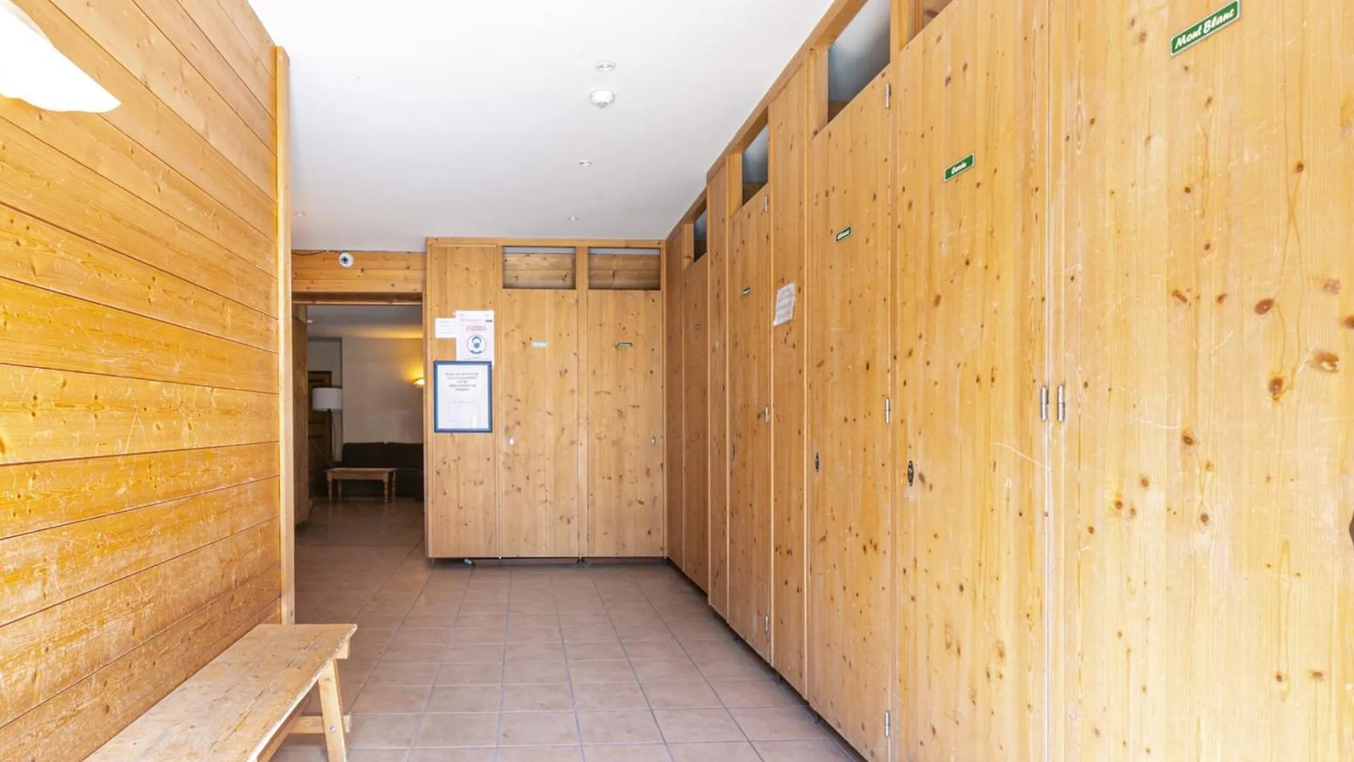 Appartement 3 Chambres Avec Parking, Wifi Et Proche Des Remontees Mecaniques A La Clusaz - Fr-1-437-46